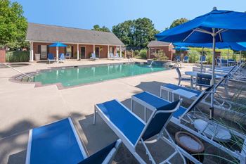 Pool with wading pool